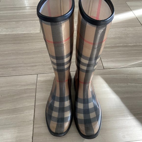 Burberry Rain Boots - Picture 1 of 3